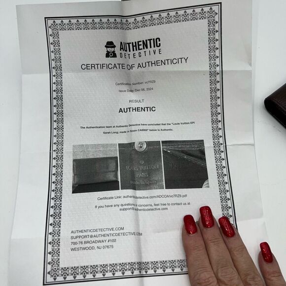 Louis Vuitton Epi Porte Tresor International Leather Trifold Long Wallet with CO - Picture 13 of 13